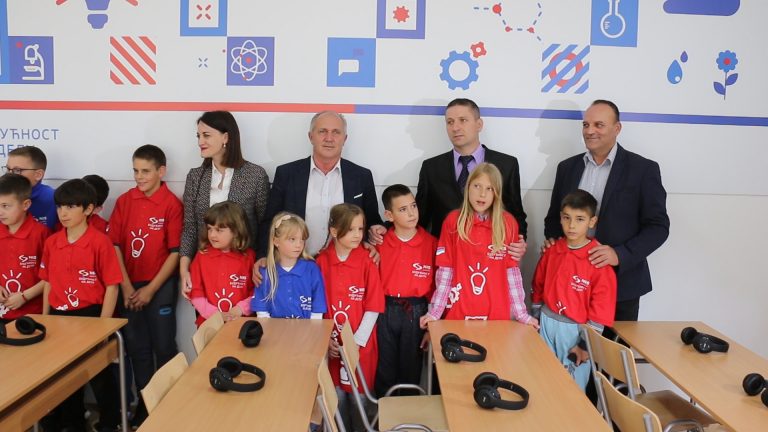 OŠ Brekovo dobila digitalni kabinet OŠ Brekovo dobila digitalni kabinet - Lokal Info