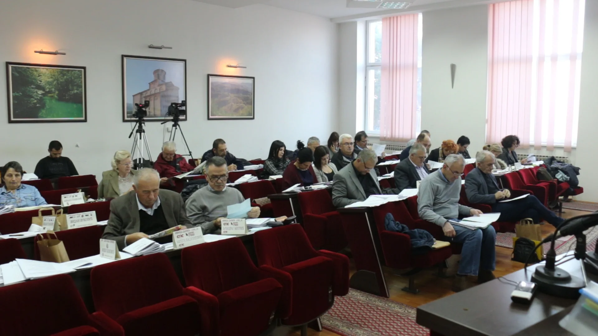 Usvojen bužet za narednu godinu - Lokal Info
