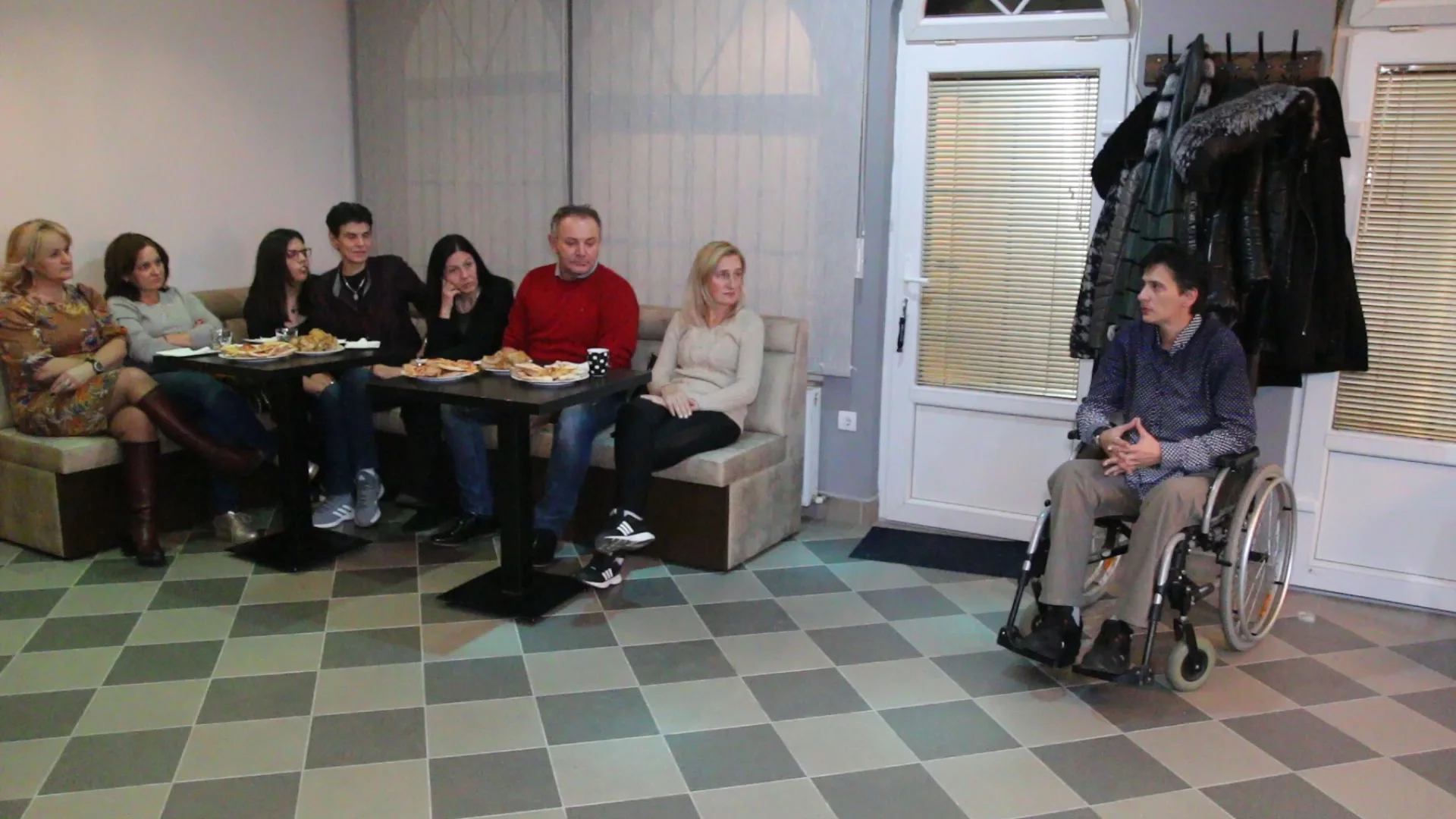 Kroz udruženje do boljih uslova osoba sa invaliditetom - Lokal Info