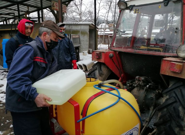 U LUČANIMA U TOKU DEZINFEKCIJA JAVNIH POVRŠINA I STAMBENIH ZGRADA U LUČANIMA U TOKU DEZINFEKCIJA JAVNIH POVRŠINA I STAMBENIH ZGRADA - Lokal Info