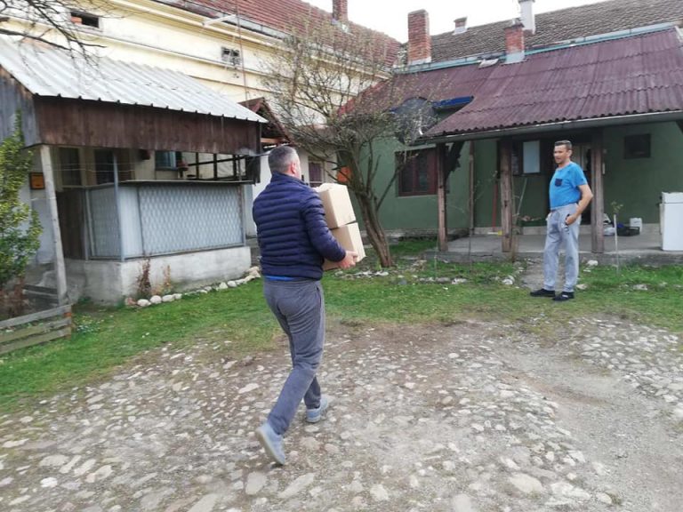 Opština Arilje u saradnji sa privrednicima Arilja počela je prikupljanje i deljenje pomoći ugroženima. - Lokal Info