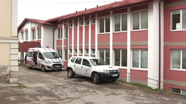 U DZ Arilje postavljen šator za uzorkovanje briseva - Lokal Info