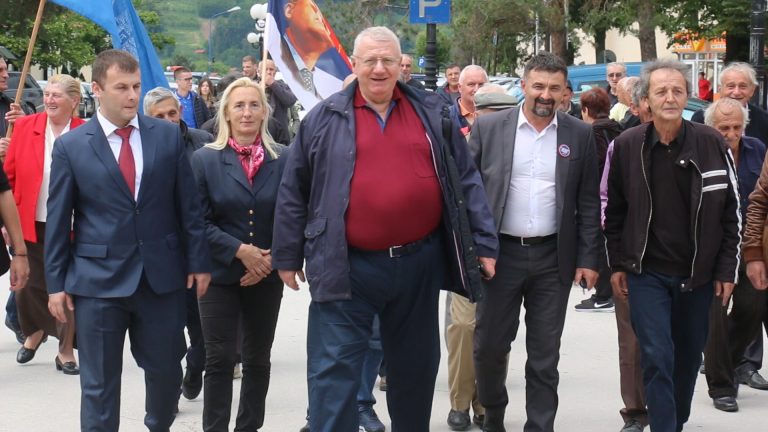 Dr Vojislav Šešelj posetio Arilje - Lokal Info