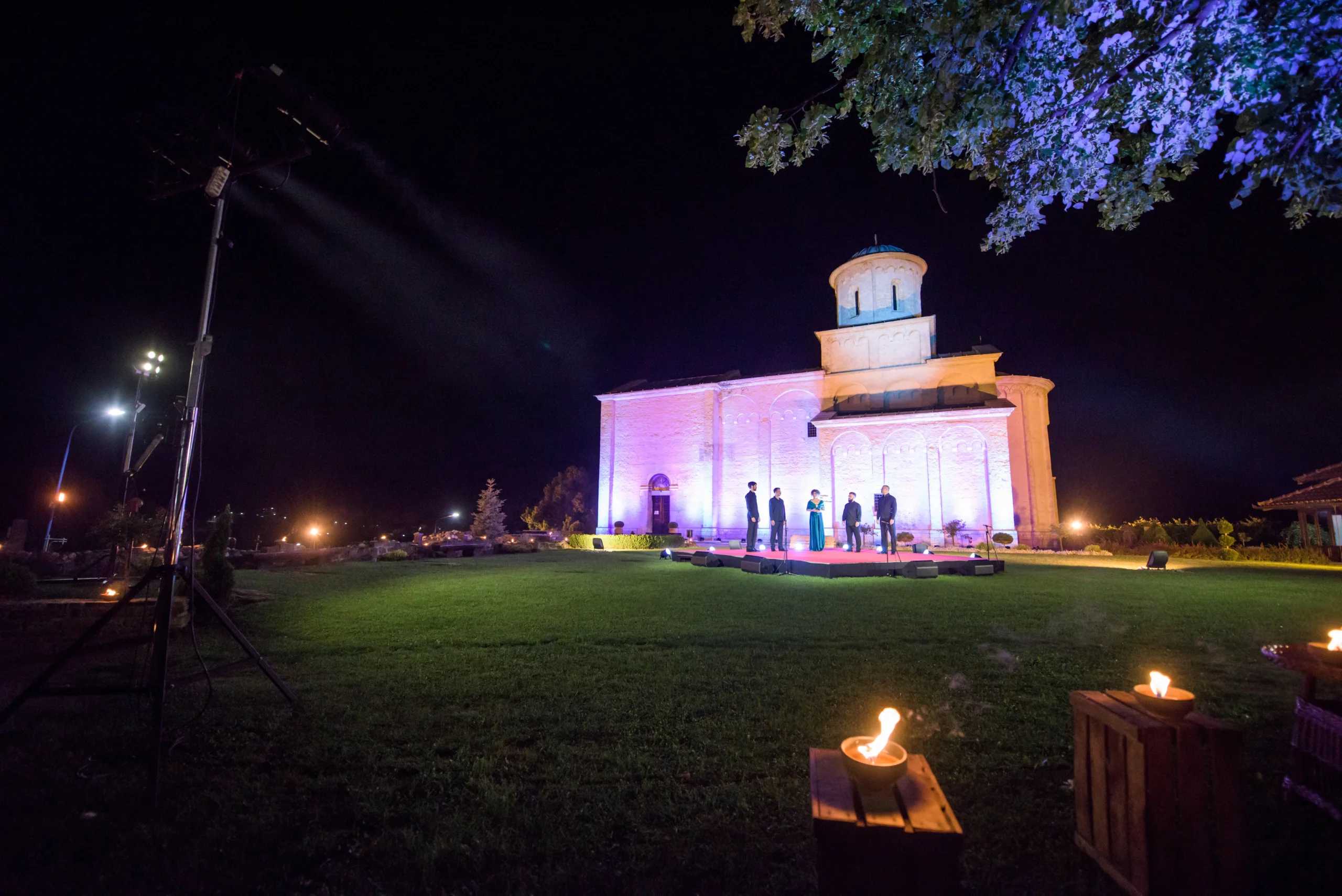 Divna Ljubojević i MELODI na ARLEMM onlajn festivalu - Lokal Info