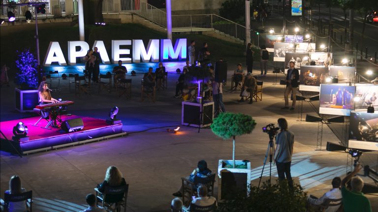Počeo prvi onlajn festival klasične muzike u Srbiji Počeo prvi onlajn festival klasične muzike u Srbiji - Lokal Info