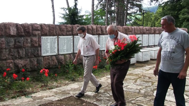Arilje: Polaganjem venaca obeležen Dan borca Arilje: Polaganjem venaca obeležen Dan borca - Lokal Info