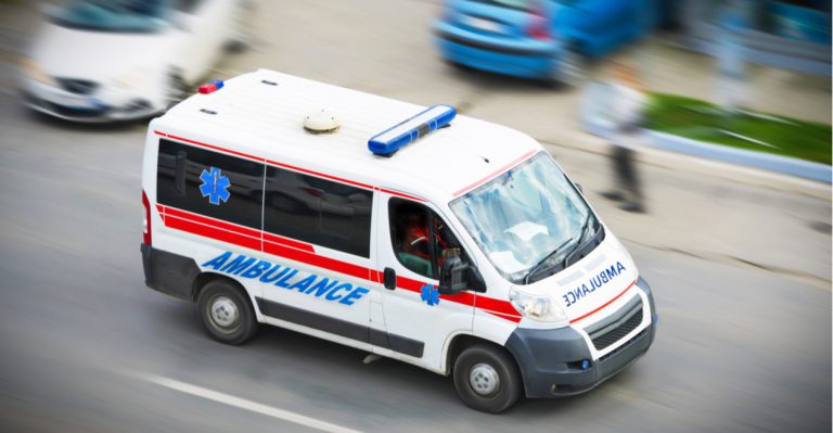 Teška nezgoda u Ivanjici – Mladiću presa smrskala šaku - Lokal Info