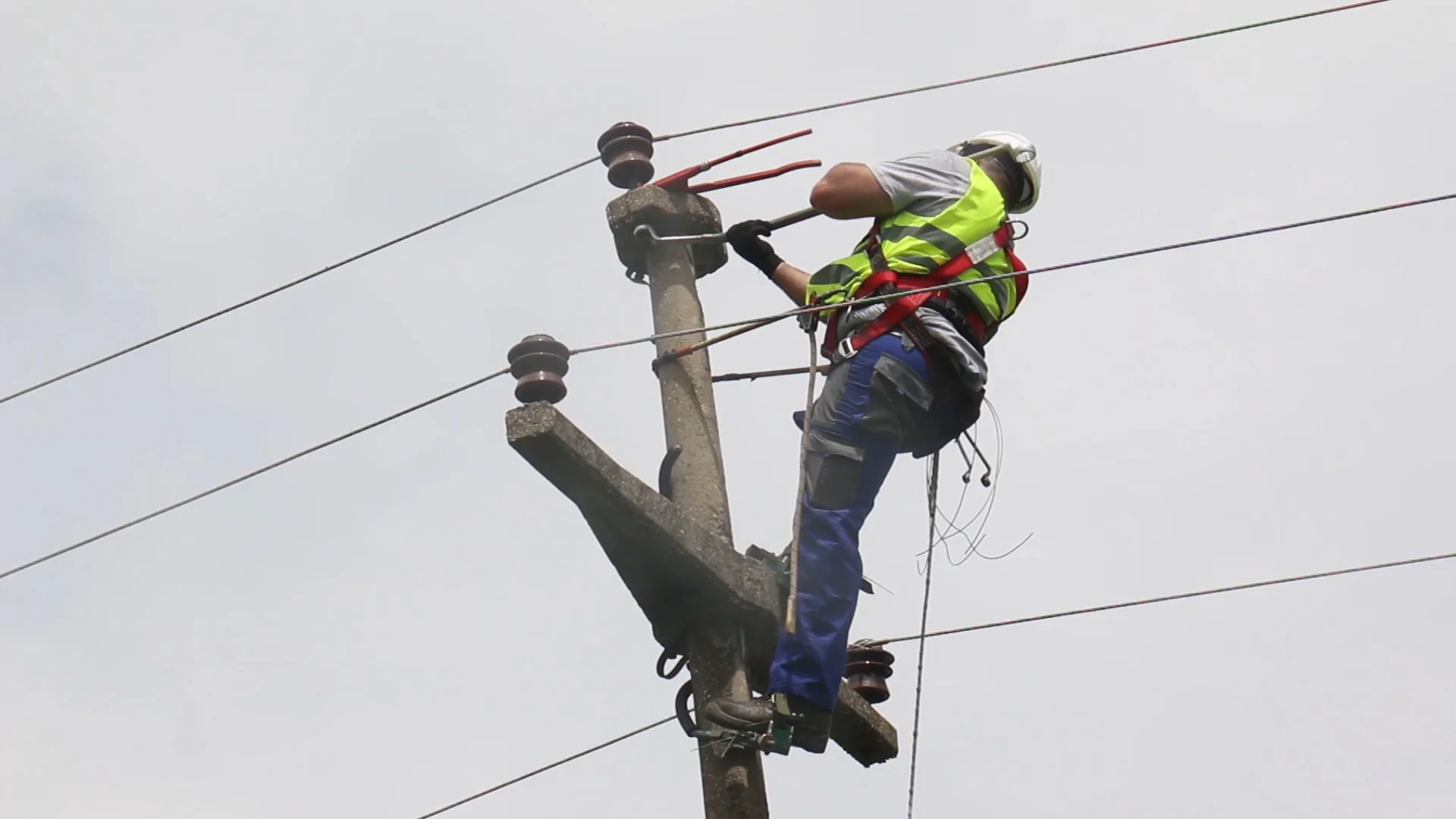 Nastavak rekonstrukcije elektro mreže po ariljskim selima - Lokal Info