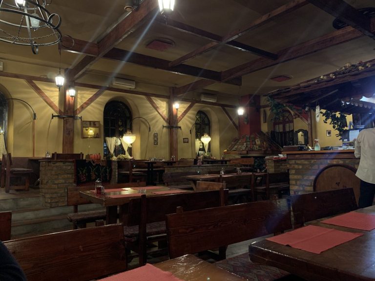 Od utorka rad kafića, tržnih centara i drugih objekata do 18 časova - Lokal Info