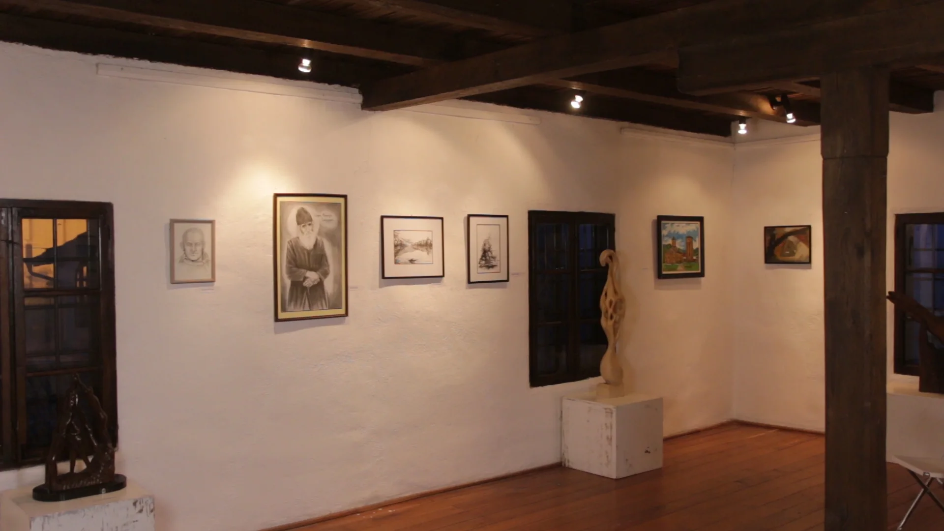 Izložba radova Udruženja građana „Drina etno-art“ iz Bajine Bašte. - Lokal Info