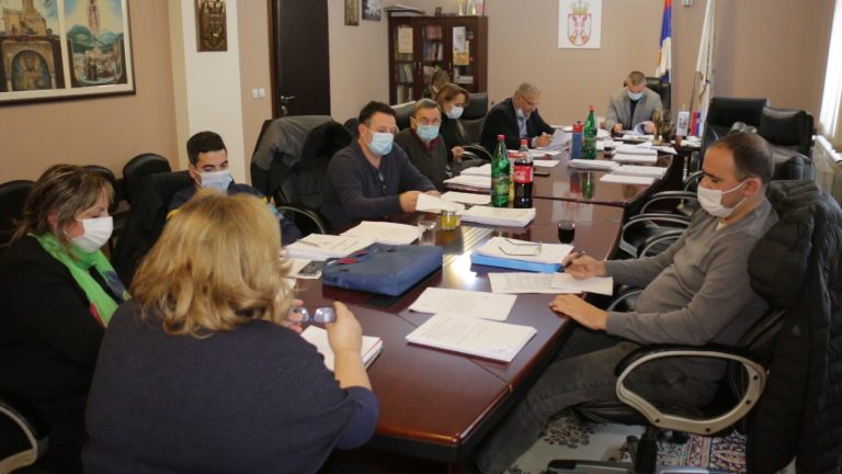 Većnici opredelili sredstva za najugroženije - Lokal Info