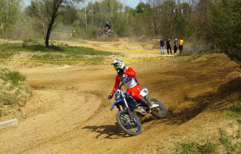 Član Motokros klub „ERE“ Arilje-Srbija Janko Railic osvojio je prvo mesto na trci u Bačkoj Topoli. Član Motokros klub „ERE“ Arilje-Srbija Janko Railic osvojio je prvo mesto na trci u Bačkoj Topoli. - Lokal Info