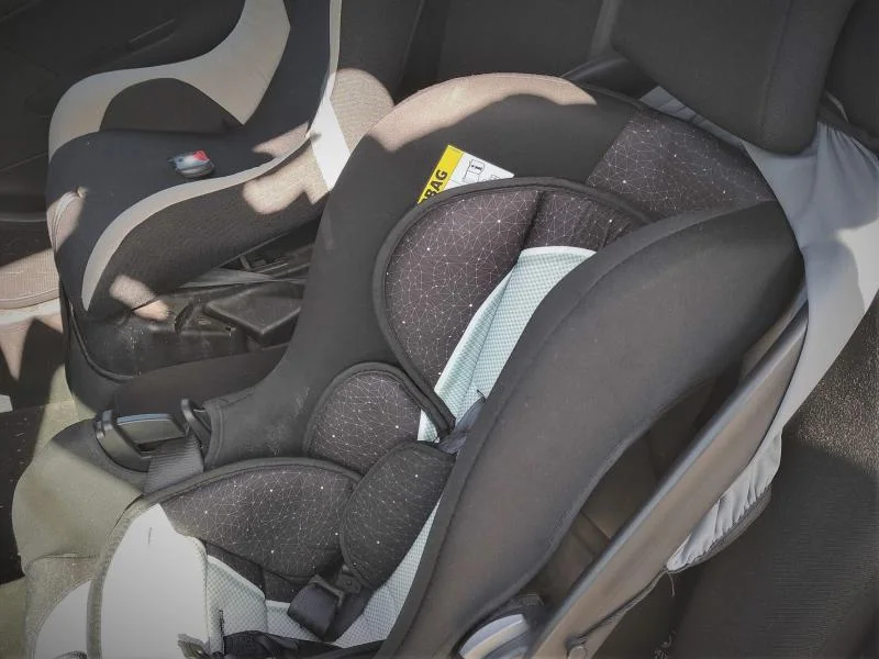 Besplatna auto sedišta za bebe rođene u ovoj godini - Lokal Info