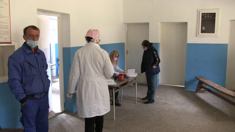 Dobar odziv za vakcinaciju u ariljskim selima Dobar odziv za vakcinaciju u ariljskim selima - Lokal Info