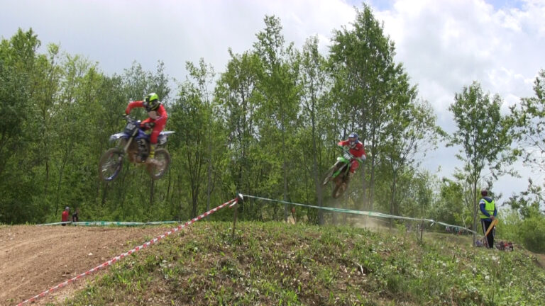 Moto spektakl u Arilju - Lokal Info