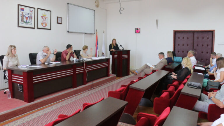 Tri ostavke na sednici SO Arilje - Lokal Info