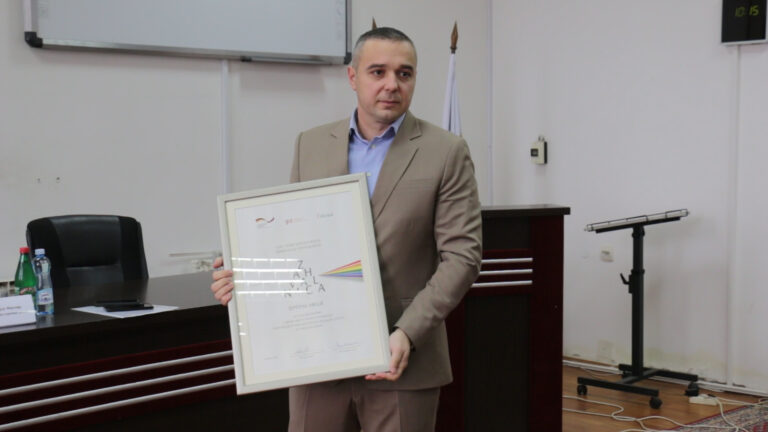 GIZ dodelio zahvalnicu opštini Arilje GIZ dodelio zahvalnicu opštini Arilje - Lokal Info