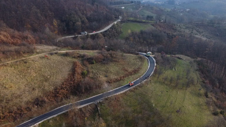Lučani: Nastavlja se asfaltiranje putnih pravaca u seoskim mesnim zajednicama - Lokal Info