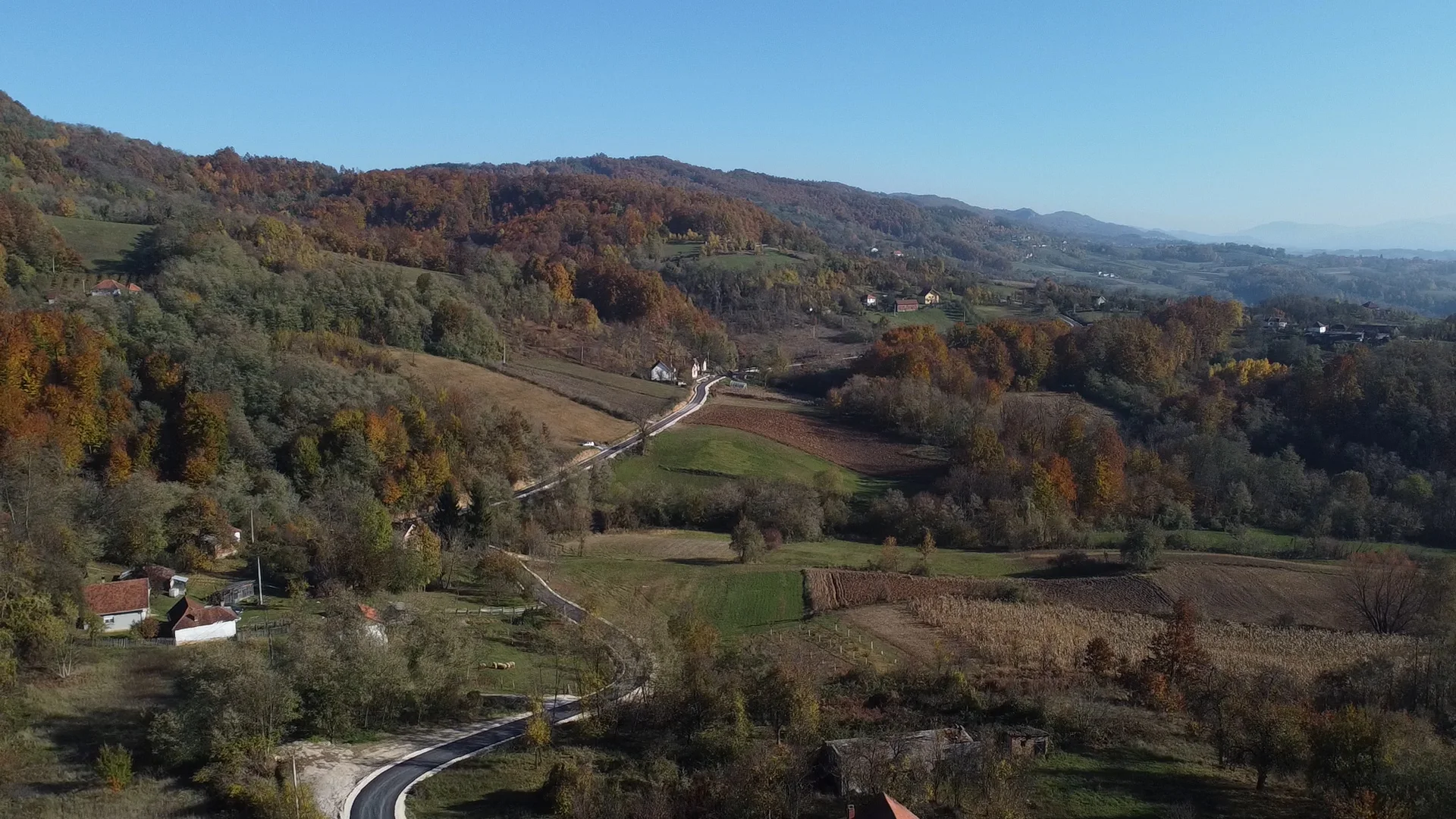 Završeno asfaltiranje 6,9 kilometara puta Tijanje – Zeočke krivine - Lokal Info