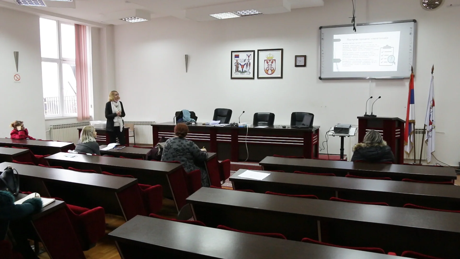 Donatorskim sredstvima do usavršavanja službenika - Lokal Info