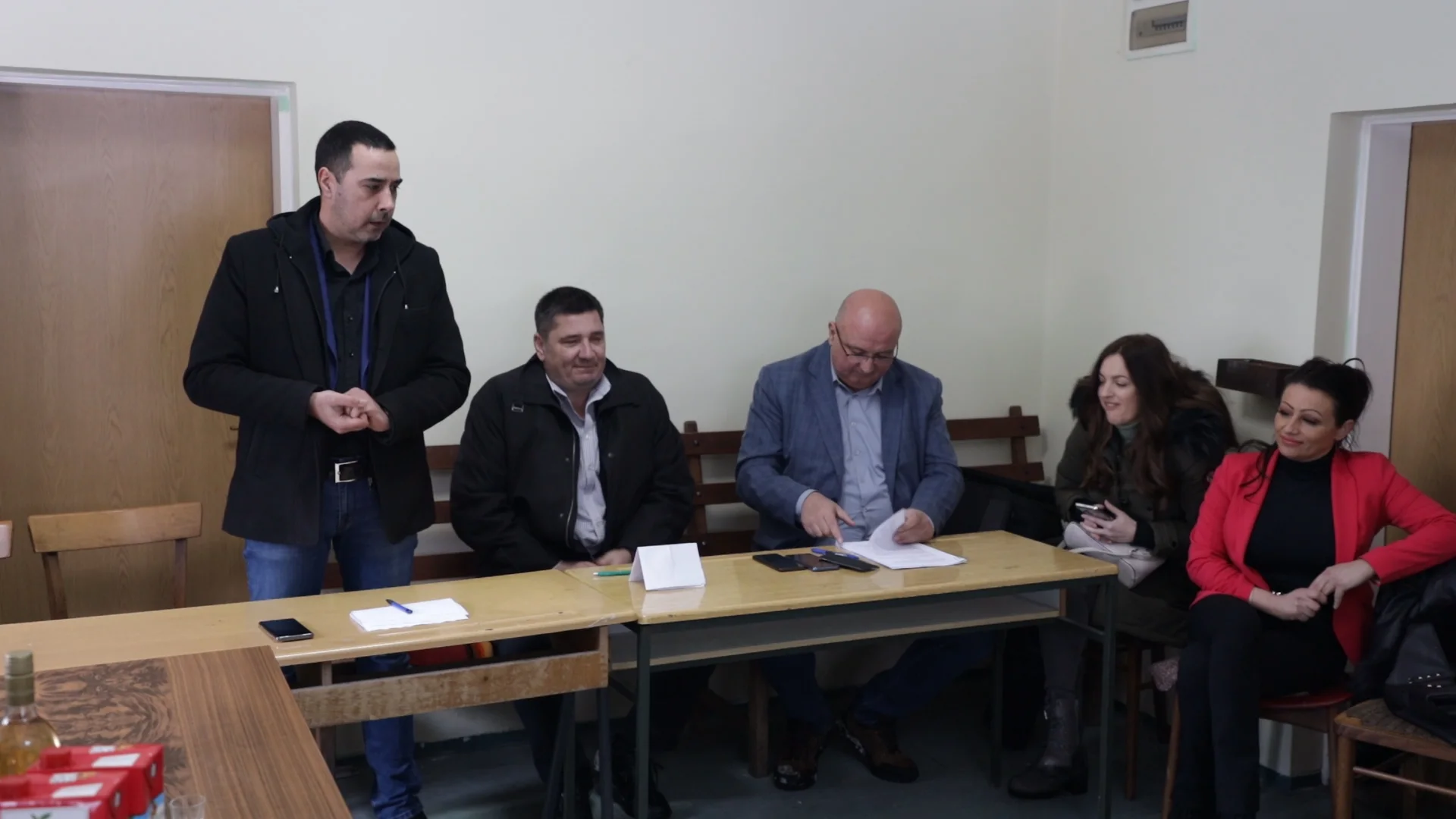 Radni sastanak predstavnika Ministarstva poljoprivrede i Zadružnog saveza Srbije sa poljoprivrednim proizvođačima iz Arilja - Lokal Info