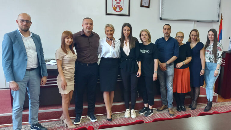 Rodna ravnopravnost i socijalna zaštita tema tribine fondacije Dajane Paunović - Lokal Info