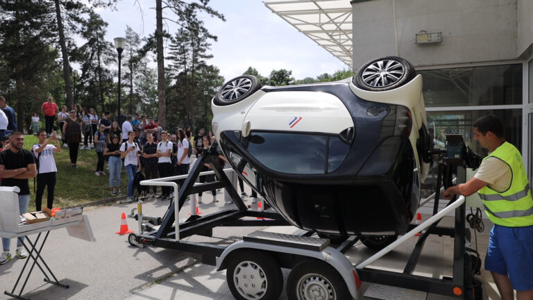 Akcija ,,Na maturu bez automobila“ sprovedena i u Arilju - Lokal Info