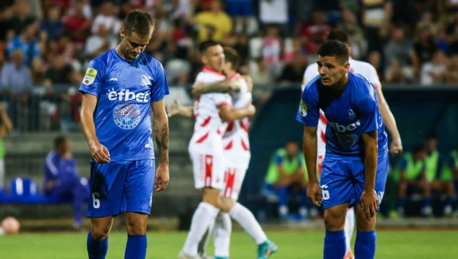 Fudbaleri Crvene zvezde  kao gosti pobedili Mladost u Lučanima sa 1:2 - Lokal Info