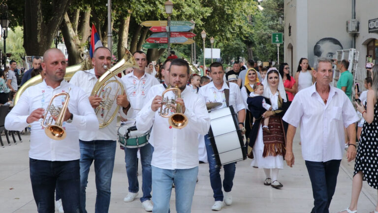 Pesme u trubačkoj muzici - Lokal Info