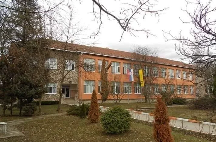 OBAVEŠTENjE OŠ“MILAN BLAGOJEVIĆ“ IZ LUČANA - Lokal Info