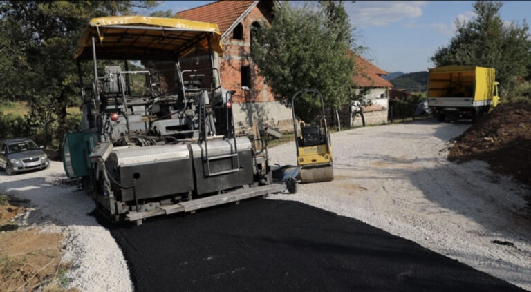 Radovi na putnoj infrastrukturu u opštini Arilje u punom jeku - Lokal Info