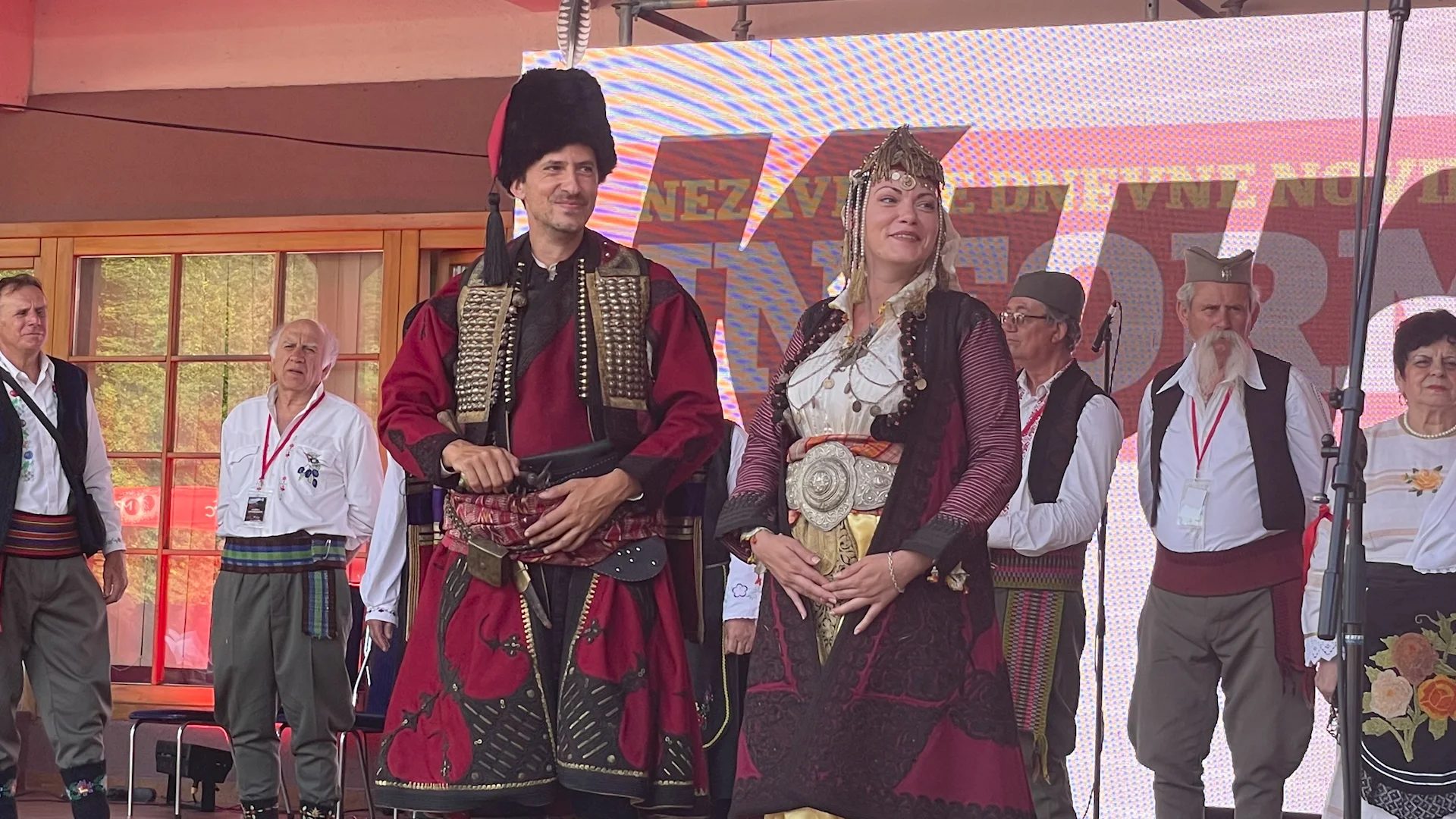 Zdravice i narodne nošnje u službi očuvanja srpske tradicije - Lokal Info