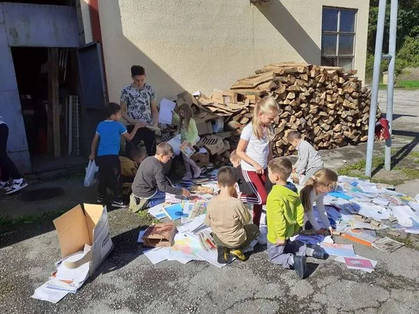 AKCIJA  PRIKUPLjANjE STARE HARTIJE U OSNOVNOJ ŠKOLI U GUČI SE NASTAVLjA… - Lokal Info