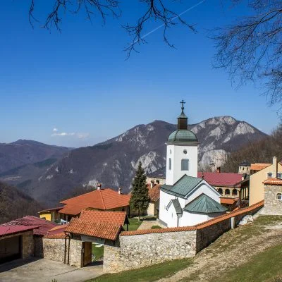 Manastir Sretenje - Lokal Info