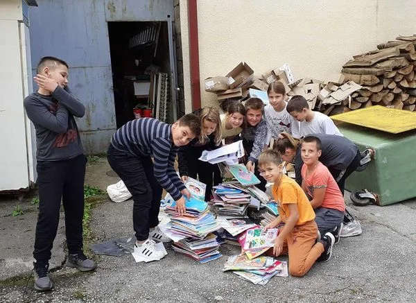 AKCIJA PRIKUPLjANjA STARE HARTIJE I LIMENKI JOŠ TRAJE U OŠ GUČA…. - Lokal Info