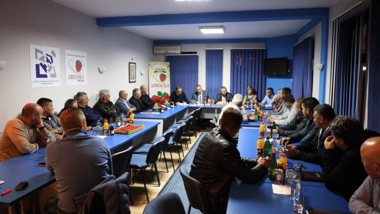 Isplata maline veliki problem, otkupljivači spas vide u moratorijumu kredita - Lokal Info