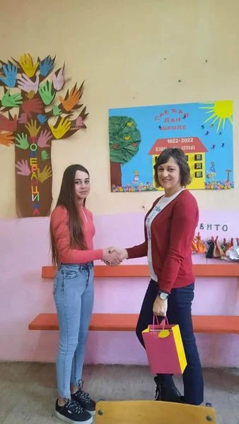 KOMPLET KNjIGA ZA UČENICU VI RAZREDA OŠ U KOTRAŽI, MILICU PANTELIĆ IZ DONjEG DUPCA - Lokal Info