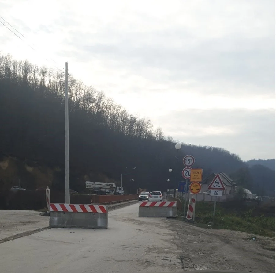 Teretni saobraćaj zabranjen na dva mosta u opštini Lučani - Lokal Info
