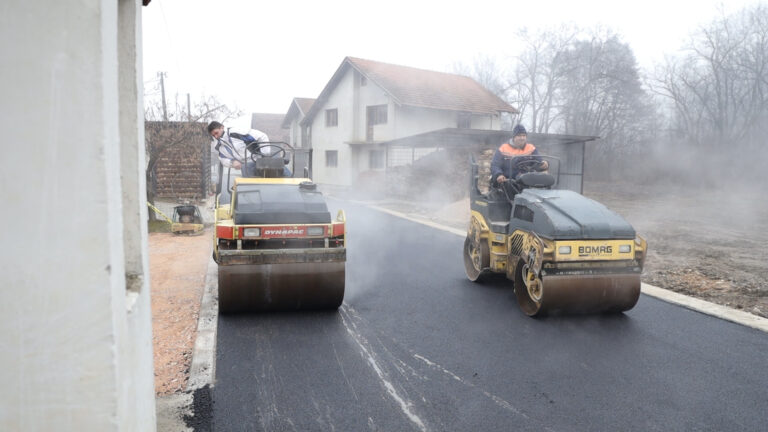 Završeno asfaltiranje ulice Proke Vukajlovića u Arilju - Lokal Info