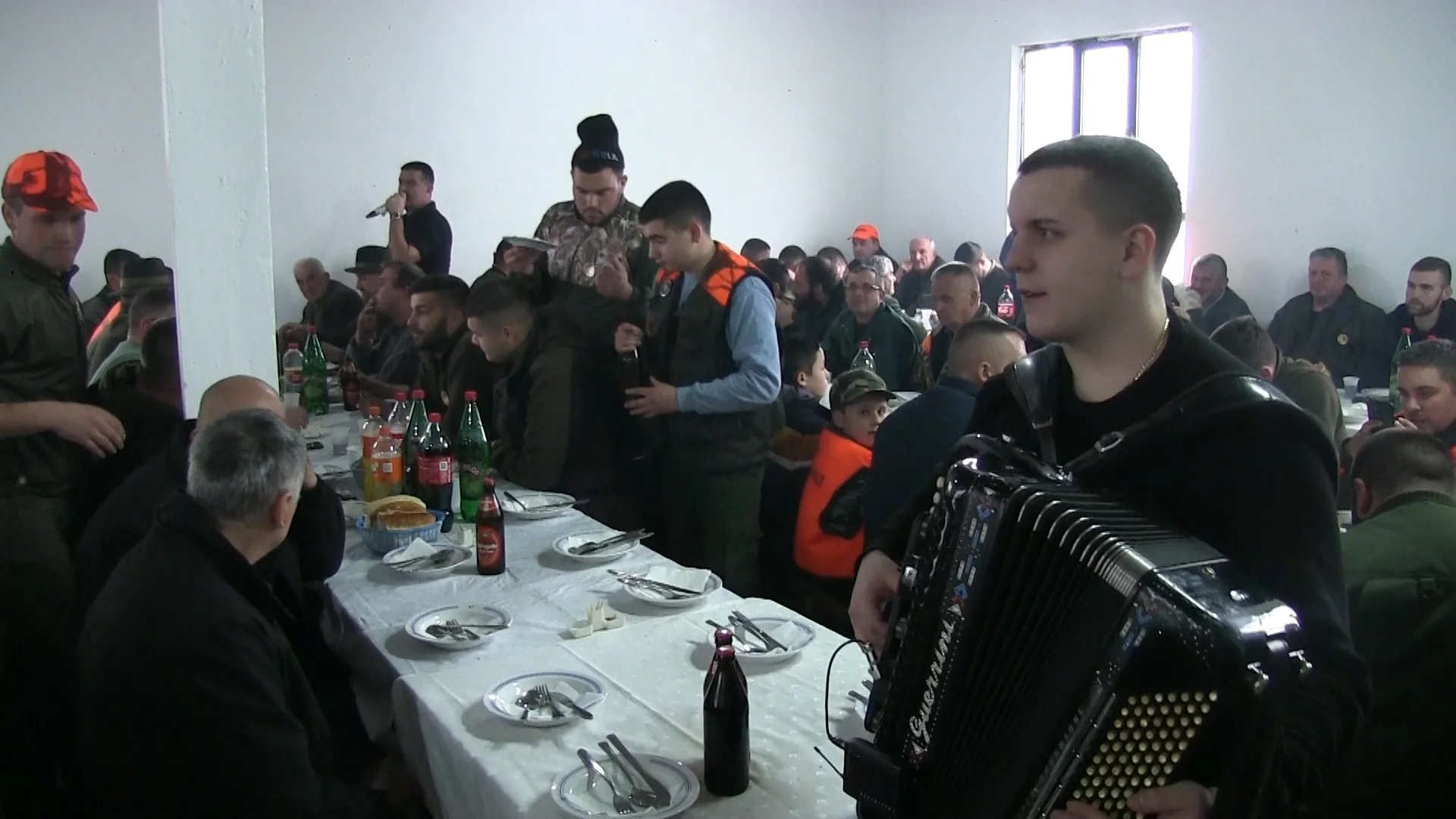 Dragačevski lovci organizovali hajku na lisicu - Lokal Info