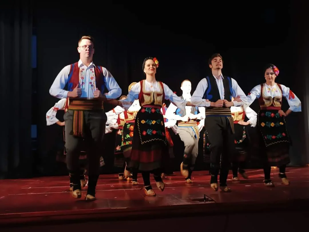 VELIKI GODIŠNjI KONCERT KUD „ABRAŠEVIĆ“ GUČA U KULTURNOM CENTRU - Lokal Info