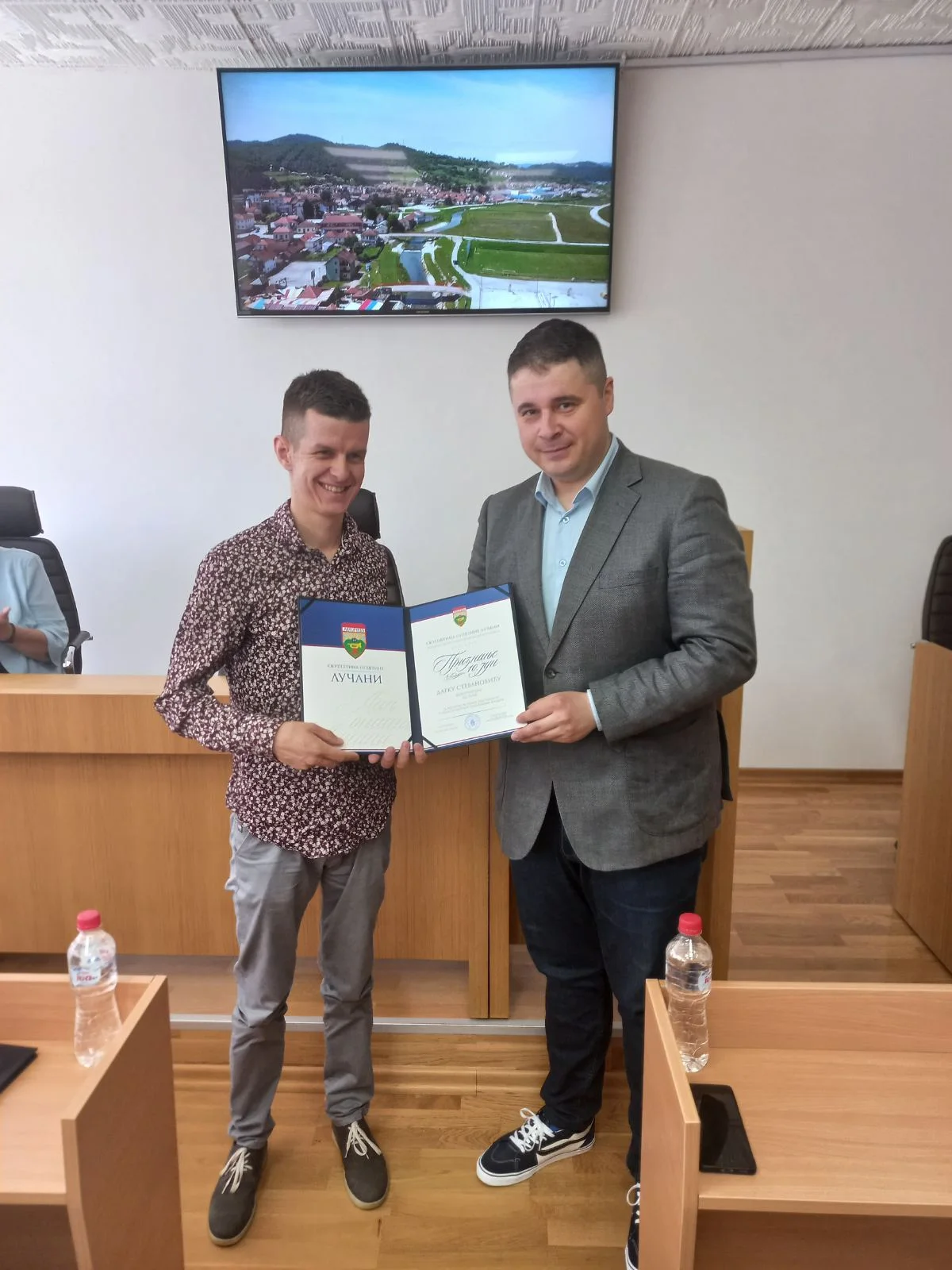 Na svečanoj sednici Skupštine opštine Lučani dodeljena javna priznanja - Lokal Info