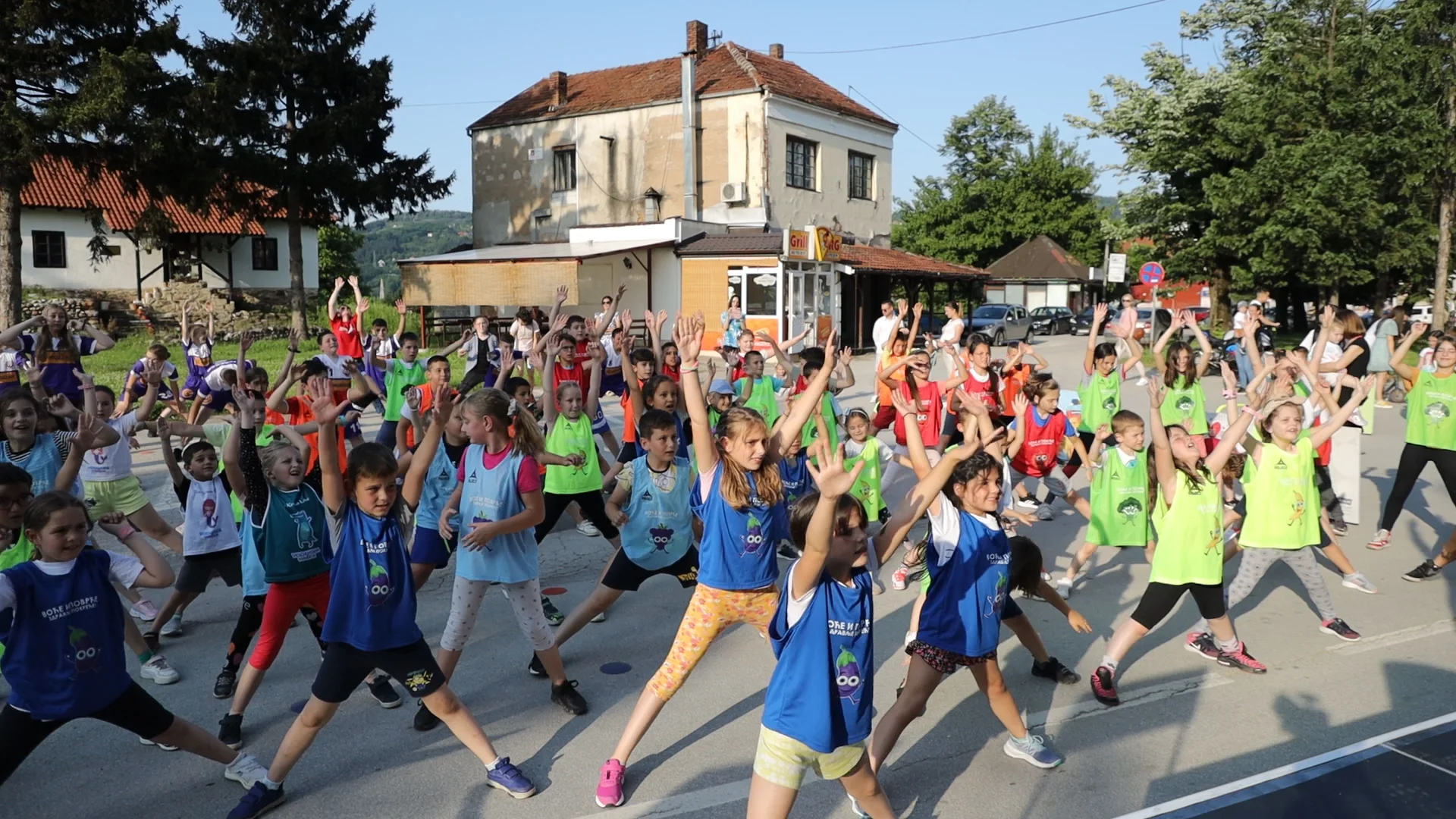 Aktivnija Srbija po četvrti put okupila Ariljce na javnom treningu - Lokal Info