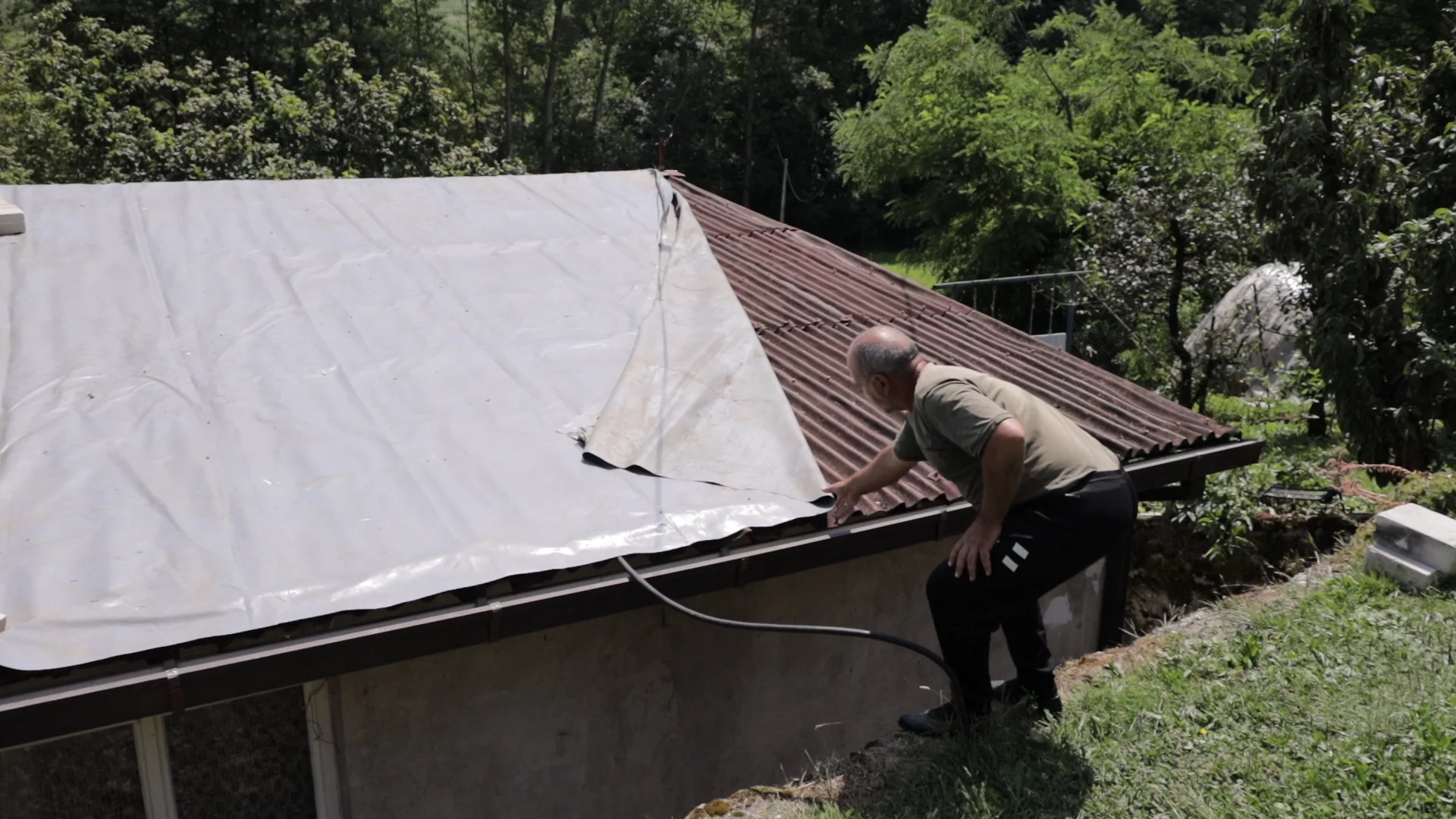 Posle nevremena u Arilju velike štete na objektima i poljoprivredi - Lokal Info