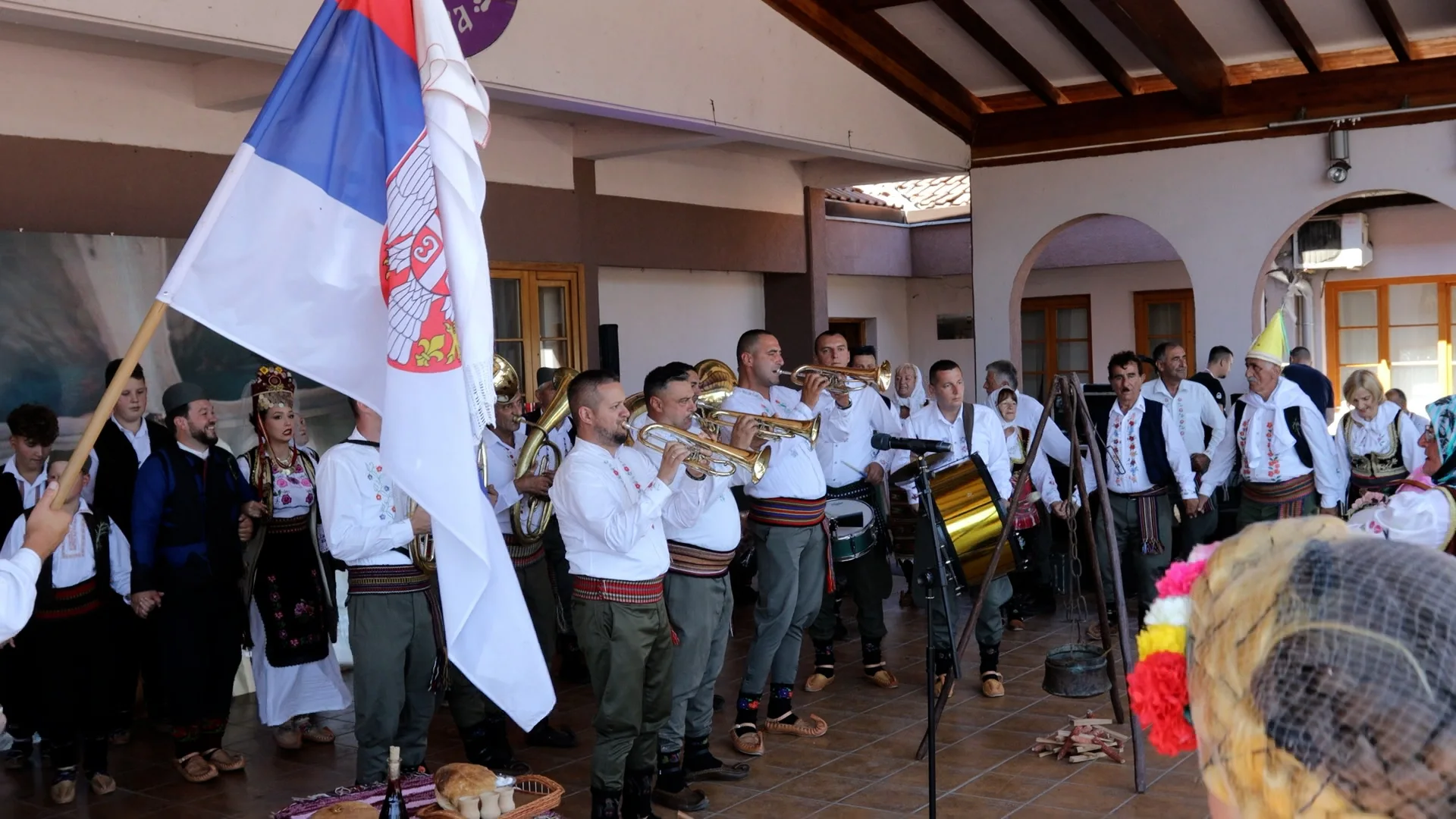 Truba kao neizostavan deo prikaza stare dragačevske svadbe - Lokal Info