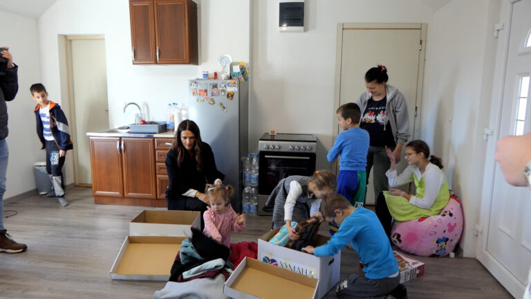 Fondacija ,,Humana srca“obradovala porodicu Bešenski iz Dučalovića - Lokal Info