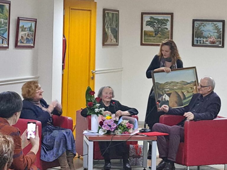 Nakon dve decenije otvorena samostalna izložbaAnđelke Konstantinović - Lokal Info