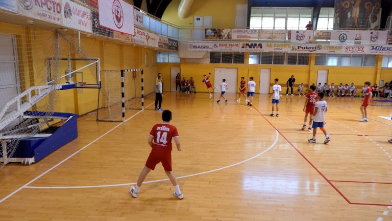 U Arilju počelo državno prvenstvo u rukometu M12, za dečake uzrasta do 12 godina - Lokal Info