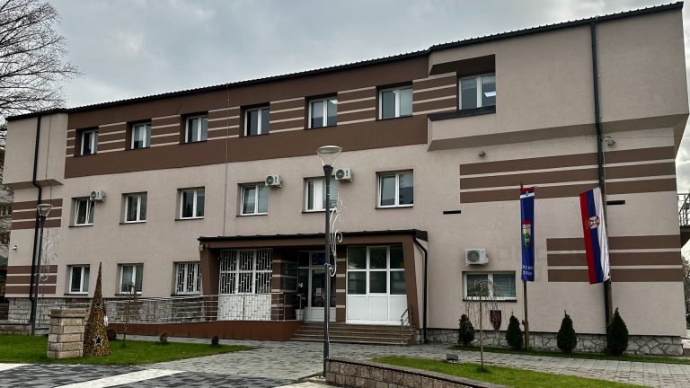 Opština Lučani opredelila 19 miliona dinara za sport: Javni poziv za programe u 2027. godini Opština Lučani opredelila 19 miliona dinara za sport: Javni poziv za programe u 2027. godini - Lokal Info