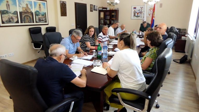 Arilje – Većnici dali saglasnost na restrikcije u vodosnabdevanju - Lokal Info